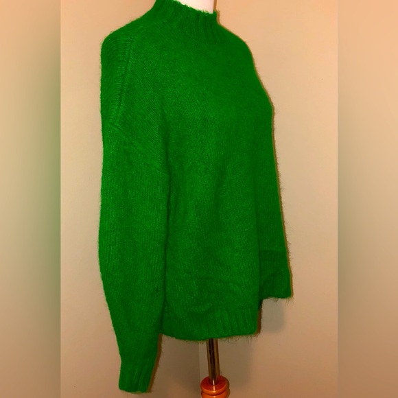 Pistola Carlen Fern Green Mock Neck Oversized Sweater,Size-Small(P2P-23.75”-24”) - Picture 7 of 9